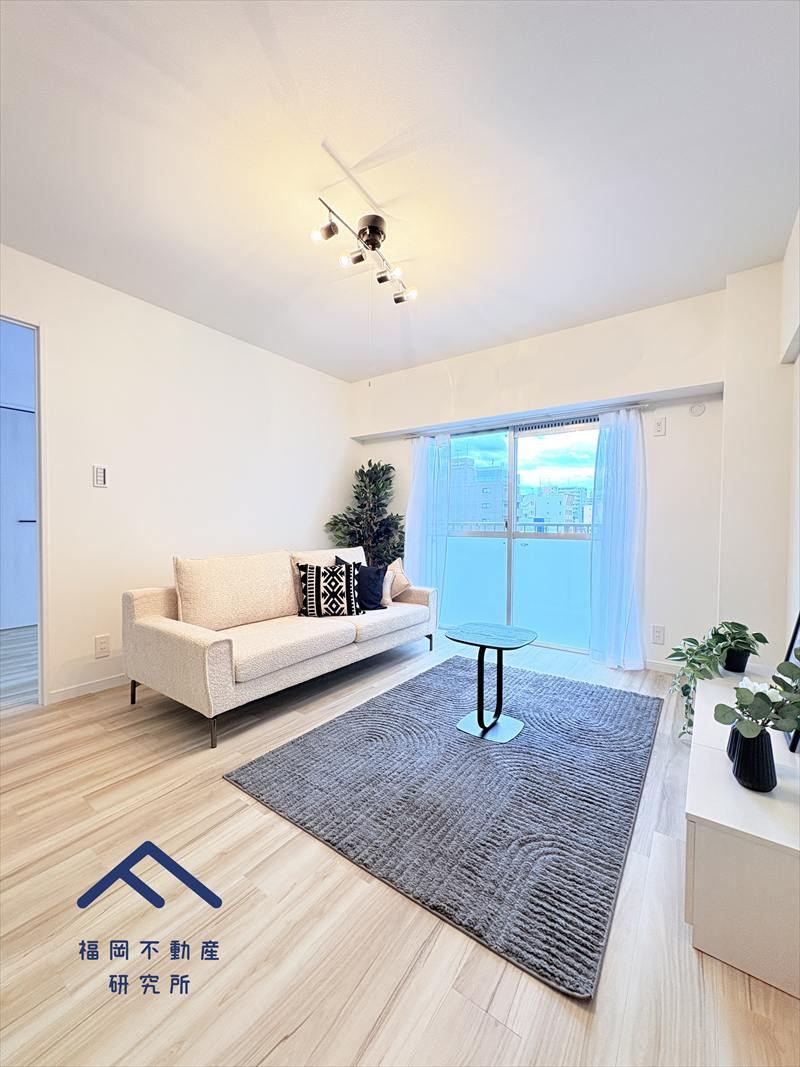 住吉ハイツの居間・リビング