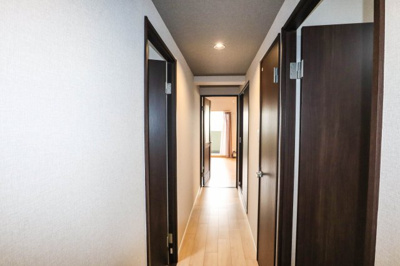 【その他】 | メロディーハイム八戸ノ里 | 玄関からリビングへの廊下部分です。