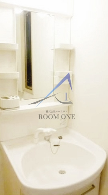 イリーズの洗面所|独立洗面台です。