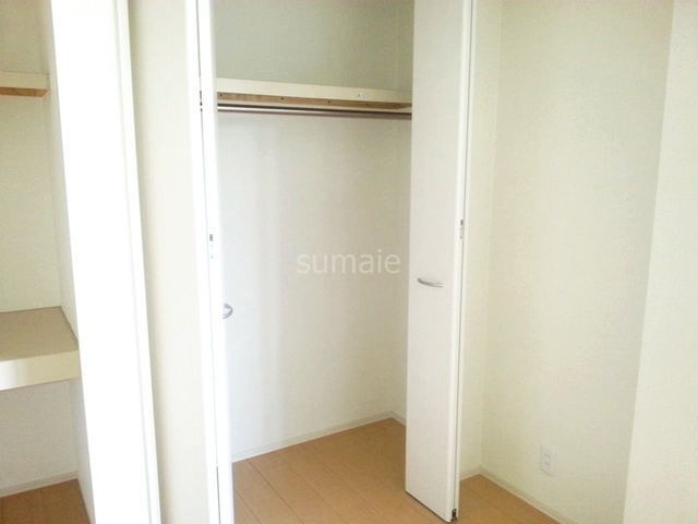 メゾン　ド　グランメールの収納|クローゼットです！