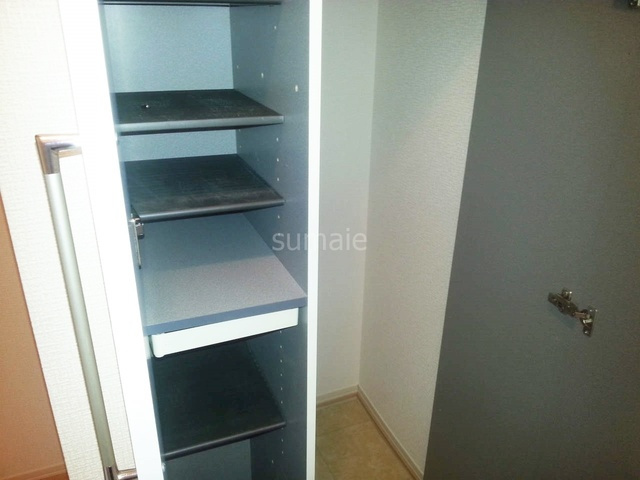 メゾン　ド　グランメールの玄関|玄関収納あります☆