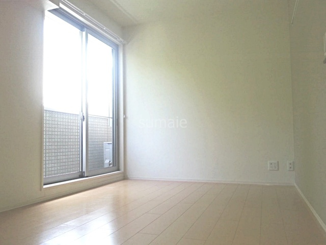 メゾン　ド　グランメールの洋室|陽当たりの良い洋室♪