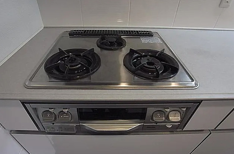 コンフォリア田町のキッチン