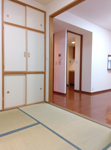 ジオタワー西宮北口の和室