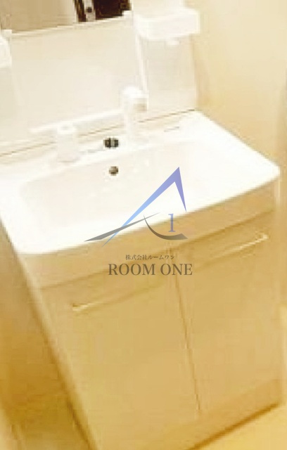 ライジングプレイス巣鴨の洗面所|洗面台です。