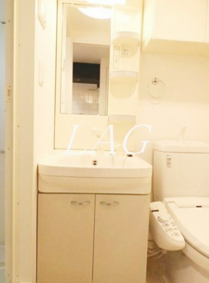 【洗面所】 | プレール・ドゥーク東京EAST Ⅳ RiverSide | 独立洗面台です。