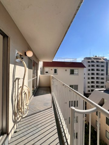 【バルコニー】