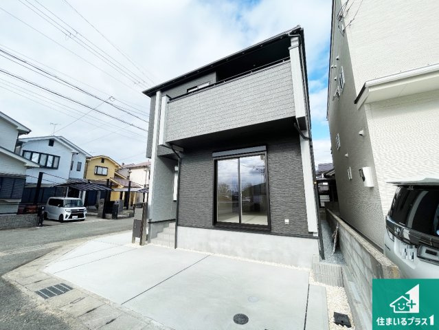 亀岡市余部町天神又　新築一戸建ての外観|お客様に長く安心して住んでいだだける事にこだわった家づくり！住んでからのアフターサービスにもしっかりと取り組んでいます！