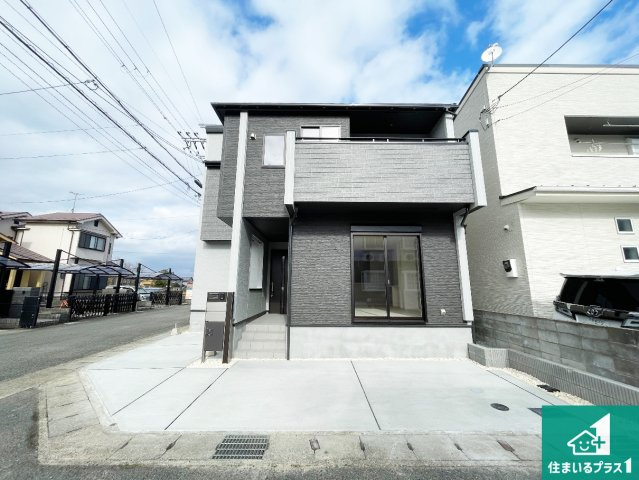 亀岡市余部町天神又　新築一戸建ての外観|安心の10年保証！外観を美しく保ち、雨水で汚れを落とします！気になることがありましたら、お気軽にお問い合わせください！