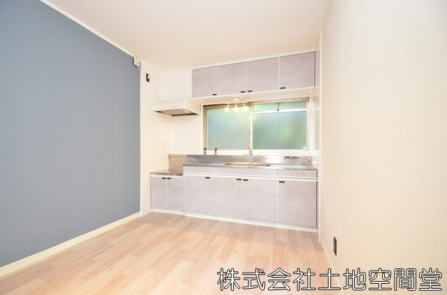 ホワイトキャッスル上の原Ｃ棟の居間・リビング