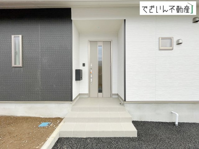【玄関】 | Cradle garden加須市水深第3【平屋】新築住宅 | ≪5号棟≫
現地(2026年3月撮影)