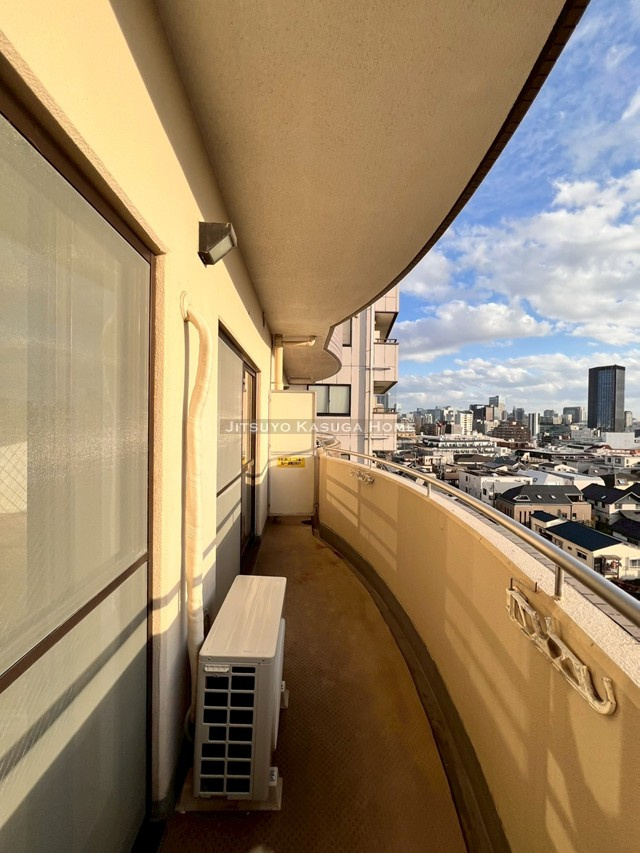 【バルコニー】