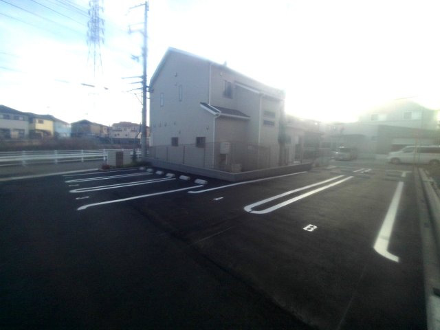 キングスヒルズの駐車場