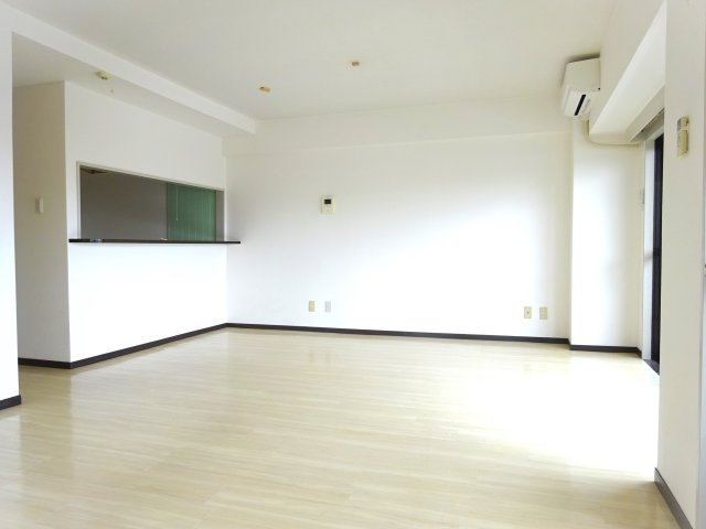 プロスペリアつくばの居間・リビング|＊イメージです　・床の色は異なります