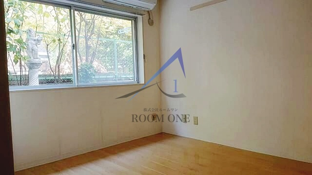 恵比寿ガーデンヒルズの居間・リビング|洋室のお部屋です。