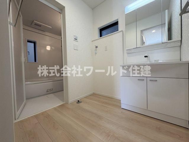 飯能市双柳第37の独立洗面台