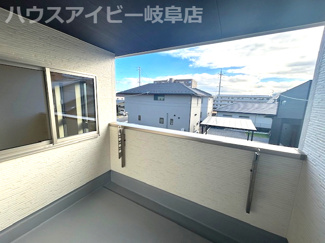 【バルコニー】 | 岐阜市西鶉新築建売全5棟！お車並列4台可能！南道路で日当り良好です♪きれいな分譲地です！ | 岐阜市西鶉新築建売全5棟！お車並列4台可能！南道路で日当り良好です♪きれいな分譲地です！