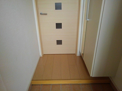 【玄関】 | ラヴィータ