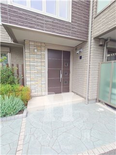 【エントランス】 | グリシーナ | 建物の内部です