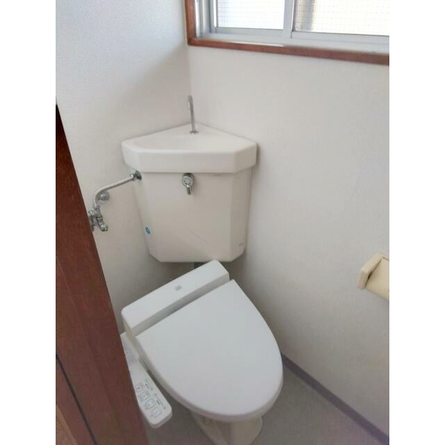 セントラルビルのトイレ|温水洗浄便座付き