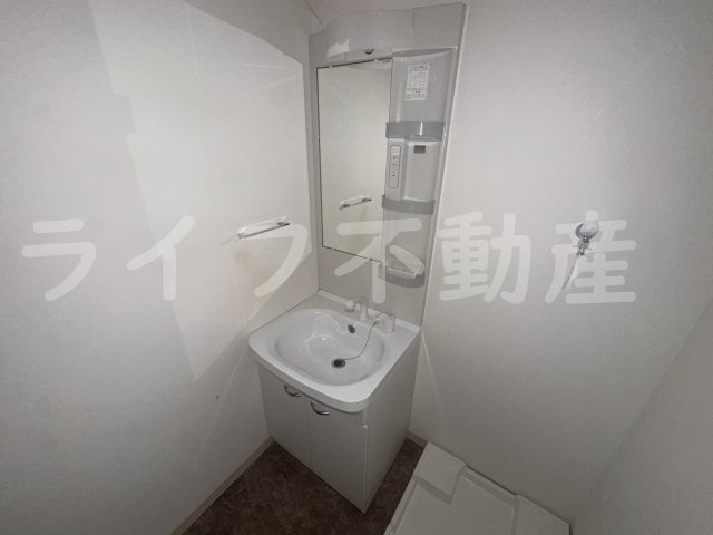 F MIRAI LEPUSの独立洗面台|独立洗面台あり、毎朝おしゃれに忙しい女性の方におすすめです