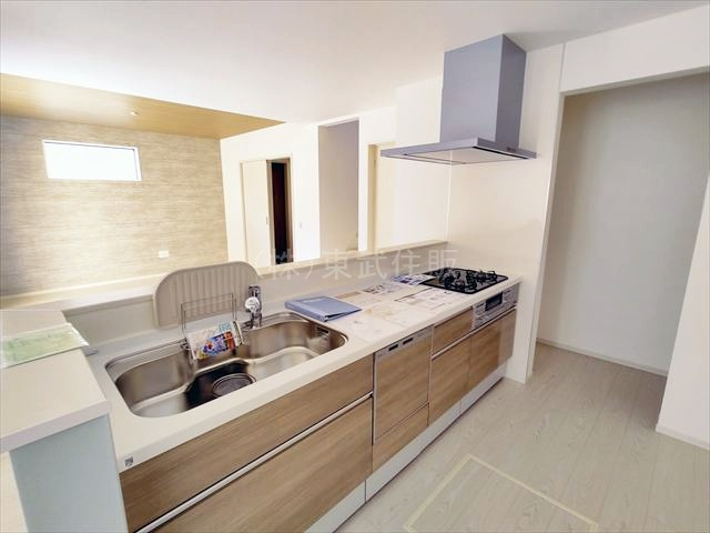 【キッチン】 | ふじみ野市元福岡3期　全2棟　２号棟 | 会話が弾む対面キッチンです