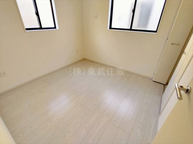 【洋室】 | ふじみ野市元福岡3期　全2棟　２号棟 | 2階北側4.5帖洋室　お昼寝スペースにいかがでしょうか