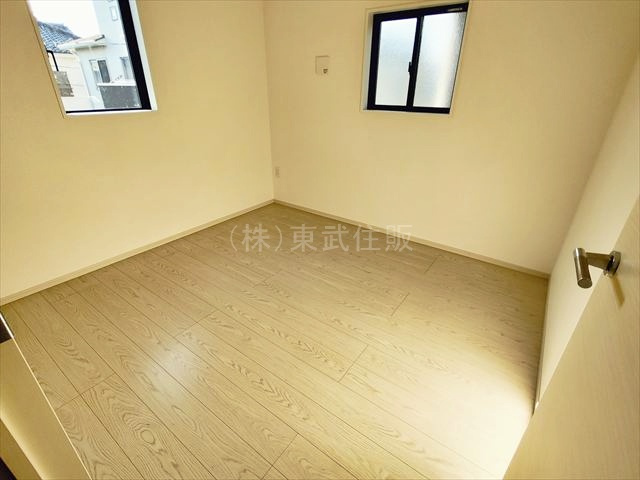 【洋室】 | ふじみ野市元福岡3期　全2棟　２号棟 | 2西側4.8帖洋室　寝室にいかがでしょうか