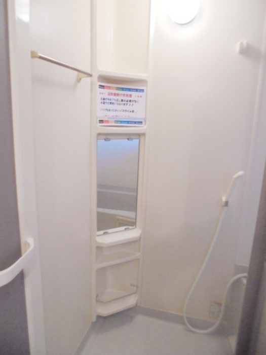 ＬＡ ＣＯＮＦＯＲの浴室