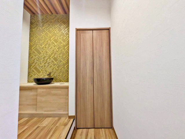 久留米市大善寺町宮本の住付店舗の玄関