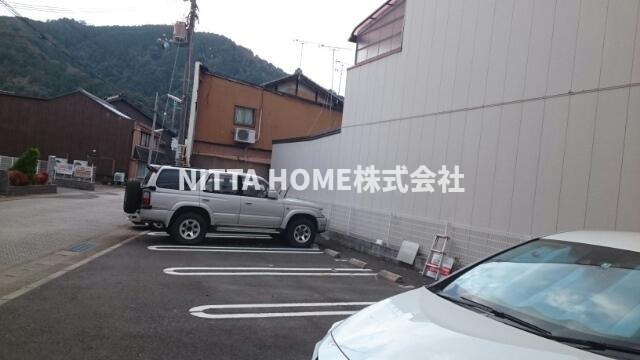 舞鶴市字円満寺のアパートの駐車場|駐車場は敷地外になります。