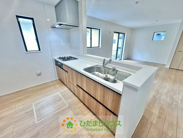 白岡市岡泉　新築一戸建て　リナージュのキッチン