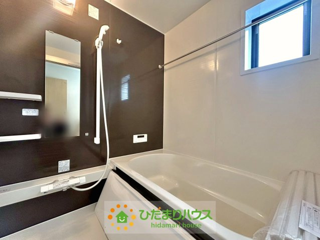 白岡市岡泉　新築一戸建て　リナージュの浴室