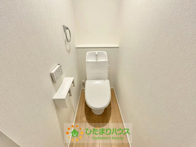 白岡市岡泉　新築一戸建て　リナージュのトイレ