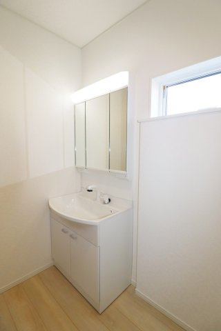 郡山市安積町荒井字柴宮山　　　1号棟　　朝日が丘小学校、郡山第７中学区の玄関|※同社施工例