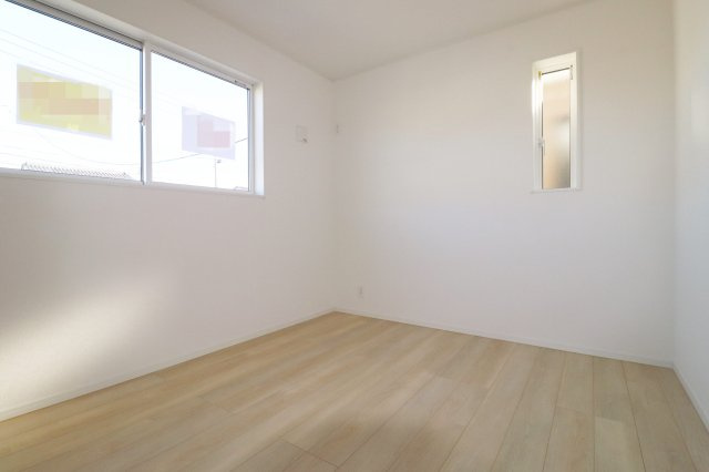 郡山市安積町荒井字柴宮山　　　1号棟　　朝日が丘小学校、郡山第７中学区の洋室