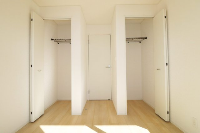 郡山市安積町荒井字柴宮山　　　1号棟　　朝日が丘小学校、郡山第７中学区の収納