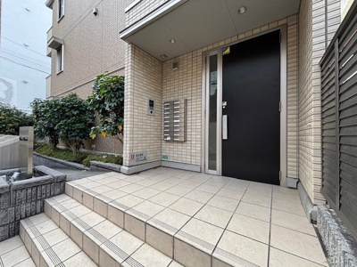 【エントランス】 | コルノリザイア