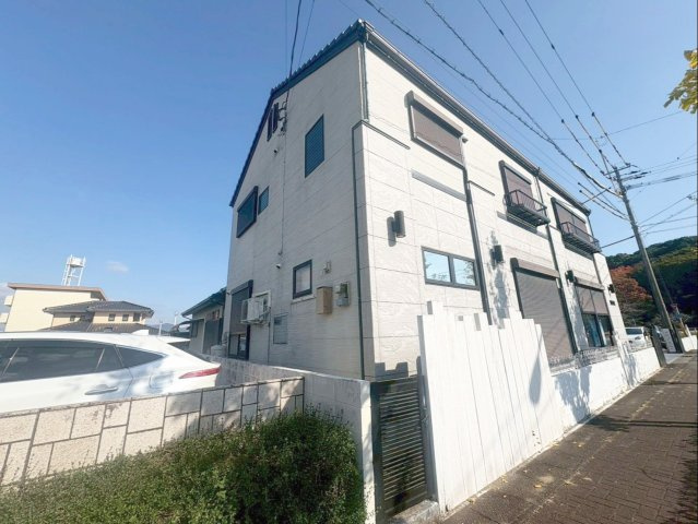 佐賀県武雄市　店舗付き住宅の外観|1階は店舗スペースです！