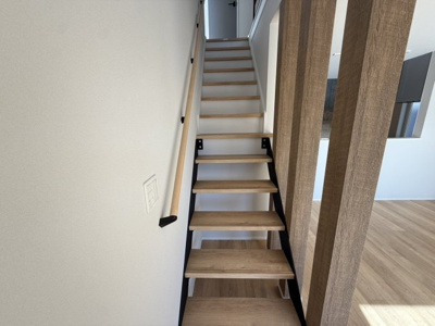 【その他】 | 新築　一戸建て　JR横浜線　京王相模線　橋本駅　二本松 | 階段になります。