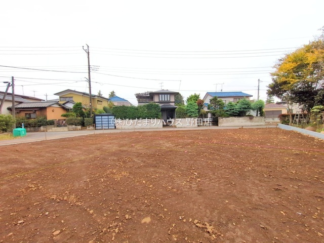 江戸川台東1丁目210番　新築　B号棟の駐車場|2台分可能な駐車スペースです。（車種により異なります。）