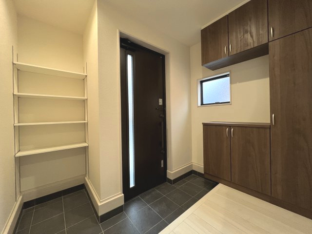 福生市福生　新築戸建全2棟の前面道路含む現地写真