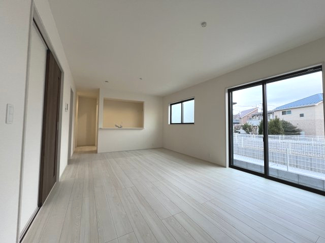 福生市福生　新築戸建全2棟の前面道路含む現地写真