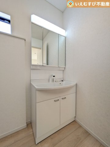 Cradle garden　鴻巣市箕田第9の独立洗面台