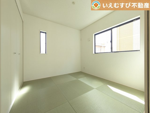 Cradle garden　鴻巣市箕田第9の和室|すぐ横になれる和室は、みんながほっと一息つける空間
ちょっとした休憩や来客時、お子様のお世話にも大活躍しそうですね♪