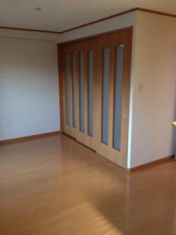 フォンティーヌⅡの居間・リビング