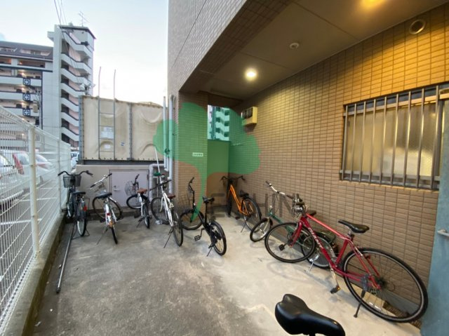第21川崎ビルの駐車場
