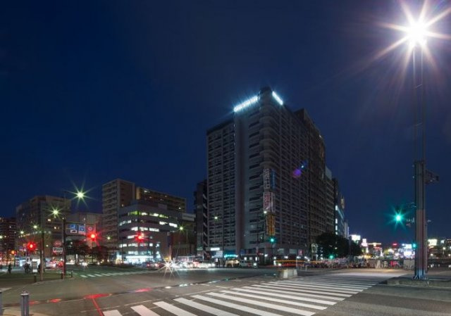 ロイヤルリバービューの外観