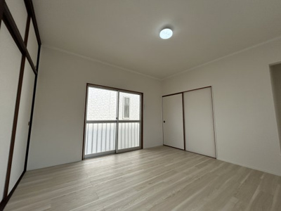 【洋室】 | 昇町3丁目貸家