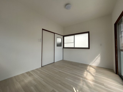 【洋室】 | 昇町3丁目貸家